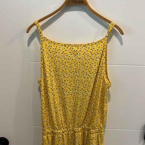 No boundaries, yellow floral, romper, size XL - Picture 9 of 10